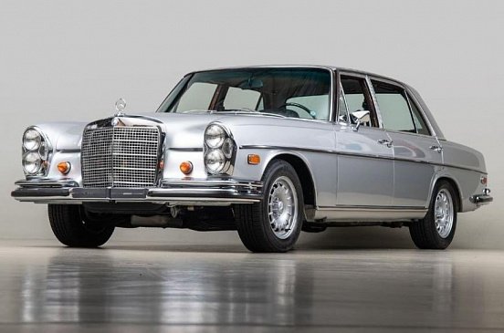 Коллекционный Mercedes 1969 года выпуска выставили на продажу