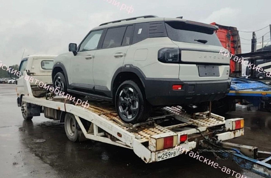 Кроссоверы Jetour T1 доставляют к дилерам РФ: автовозы попали на фото