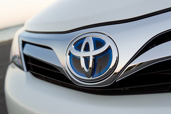 Автомобили Toyota научатся определять ошибочный разгон