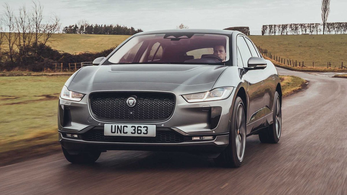 Jaguar I-Pace 2022 дебютирует с технологическим обновлением и быстрой зарядкой