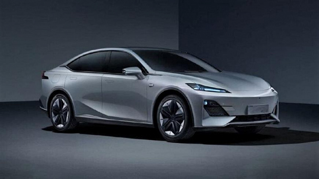 Компания Changan представила новый электрокар, который станет конкурентом Tesla Model 3