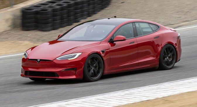 Бренд Tesla презентует новую версию электрического седана Model S Plaid 3 июня