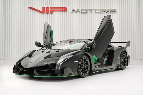 2 из 9 родстеров Lamborghini Veneno выставили на продажу почти за 652 млн рублей
