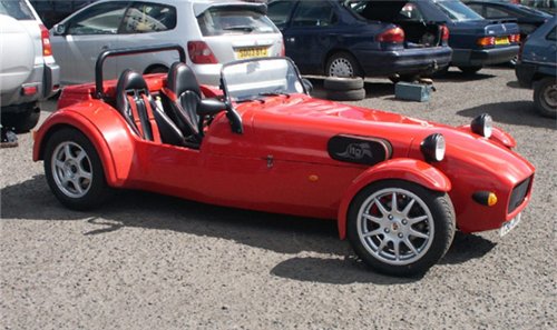 Два суперкара Caterham