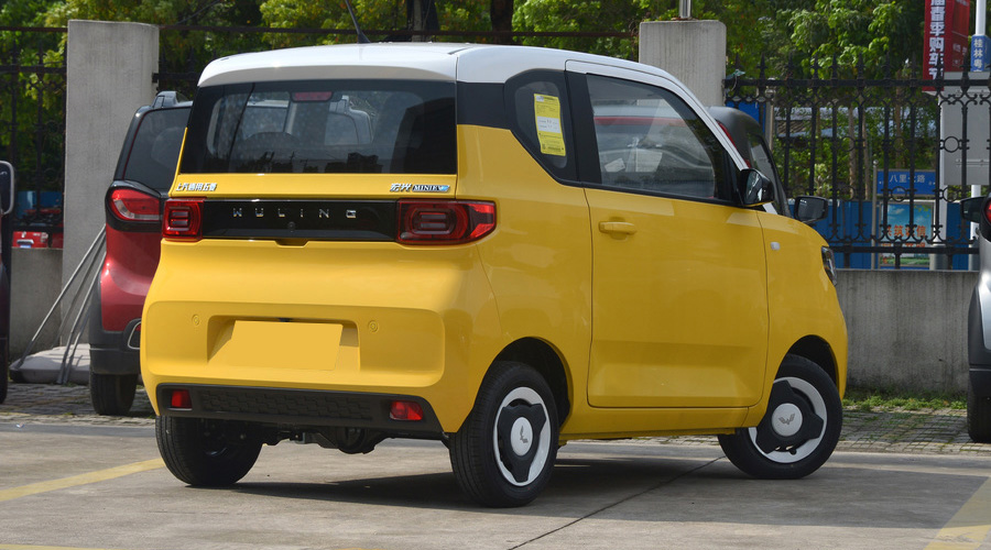 Электромобиль Hongguang Mini ev