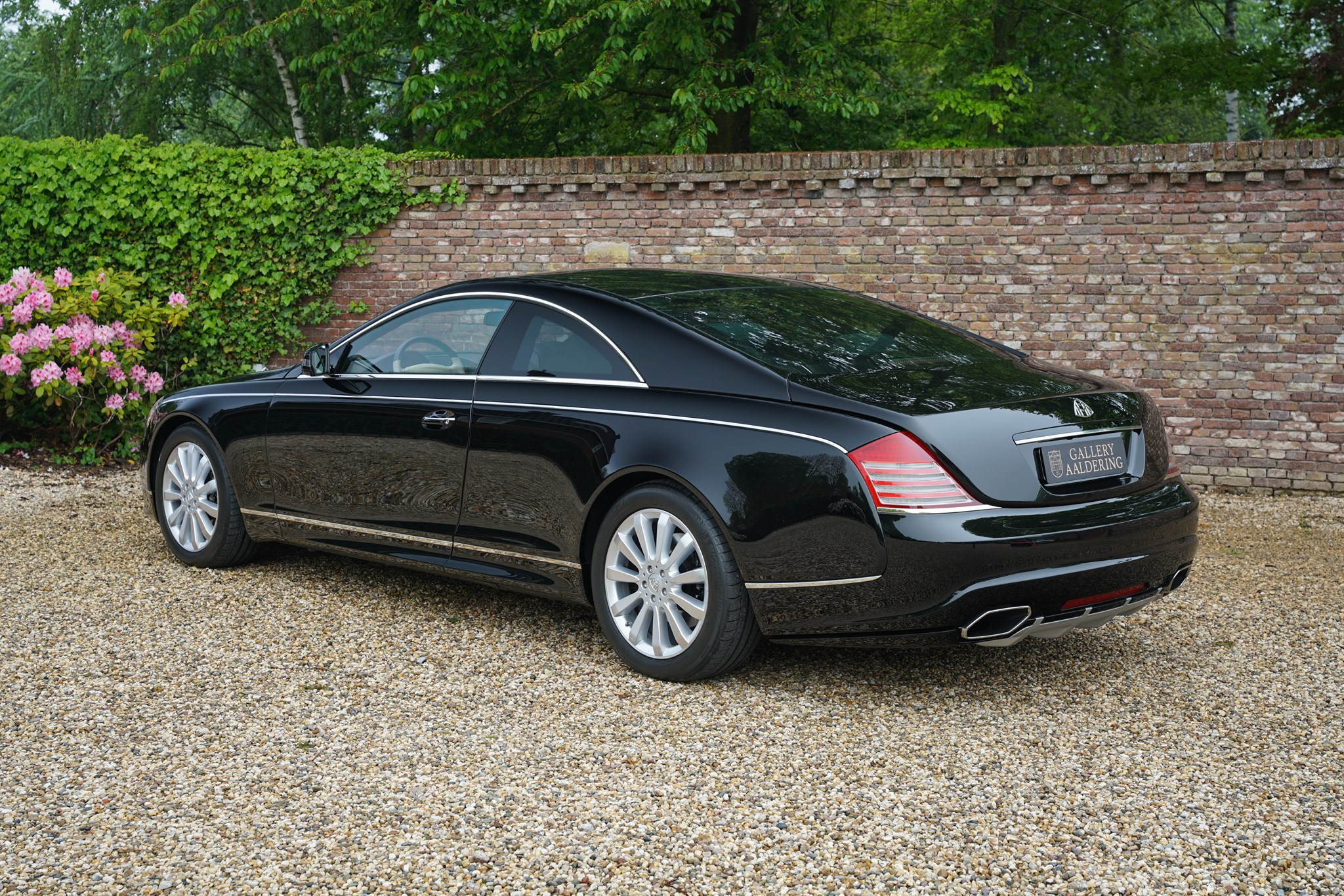 Майбах бу. Maybach 57s Coupe. Maybach 57s Xenatec Coupe. Купе Maybach 57s. Maybach 57 Coupe.