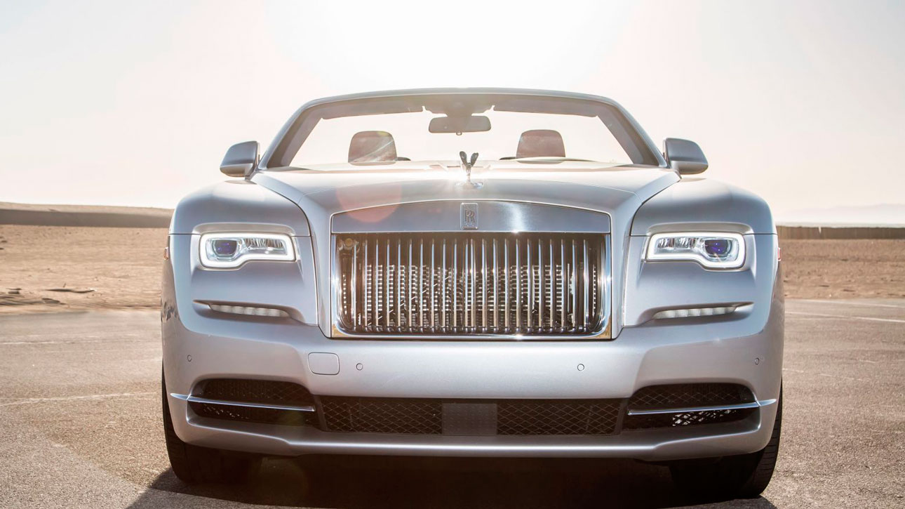 Компания Rolls-Royce завершает продажи моделей Wraith и Dawn в США