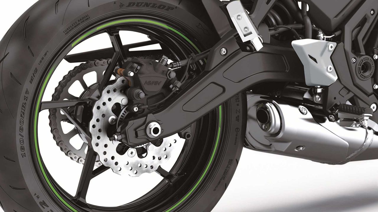 Kawasaki обновил мотоцикл Ninja 650 за 658 тыс. рублей 