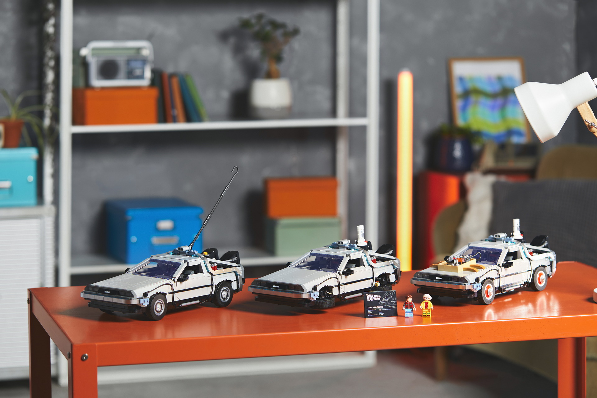 LEGO презентовала новый набор с машиной DeLorean из серии фильмов «Назад в  будущее»