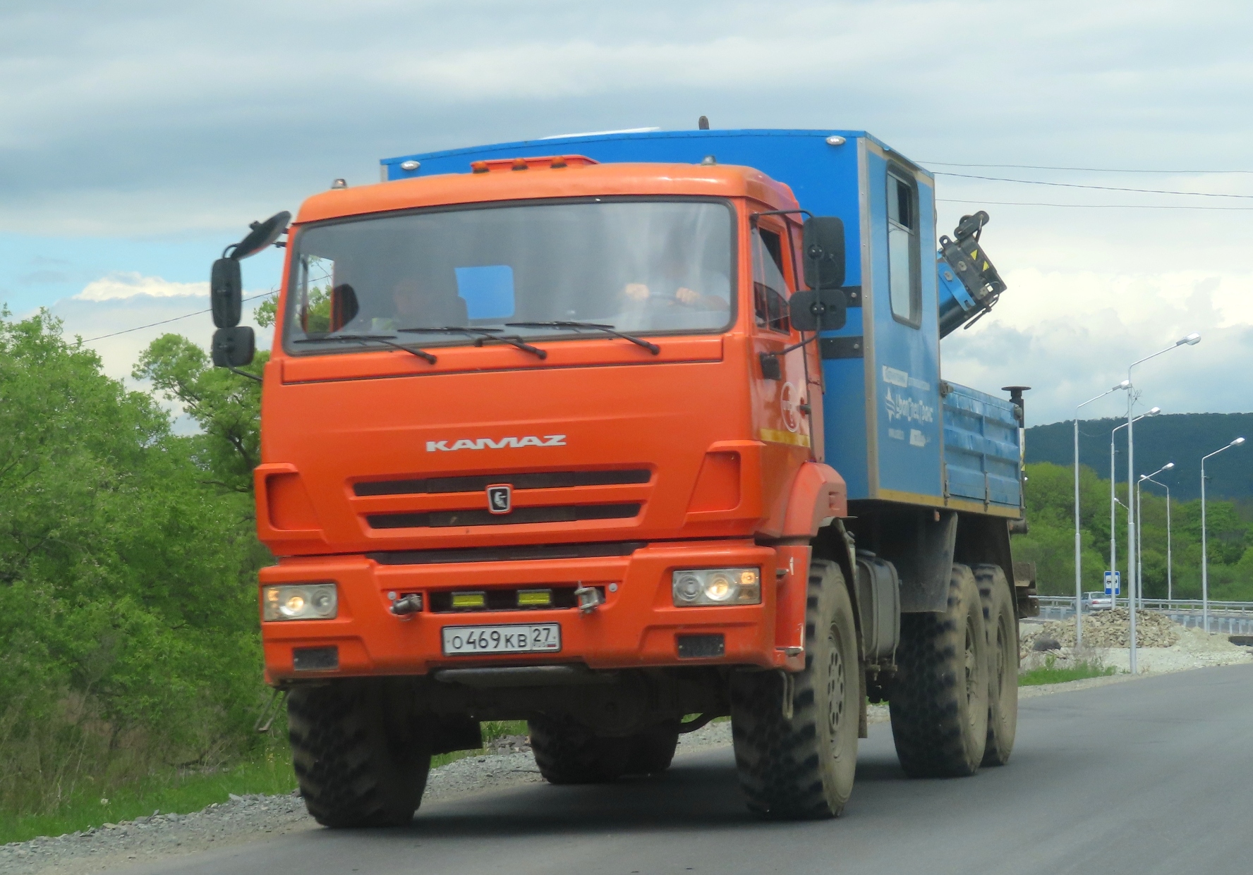 Камаз 43118 фото. КАМАЗ 43118 4310. КАМАЗ 43118 Макар. КАМАЗ 43118 Рестайлинг самосвал. КАМАЗ 43118-3999-46.