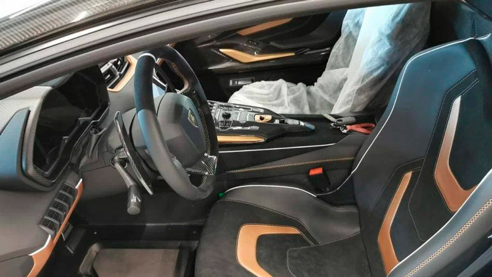 Lamborghini Sian салон