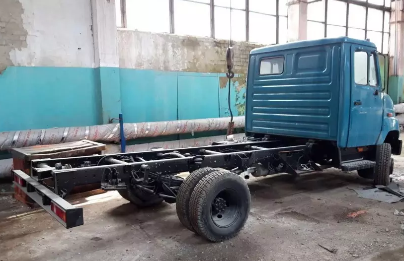 В РФ выставлены на продажу грузовики ЗИЛ «БЫЧОК» с нулевым пробегом за 2 млн рублей