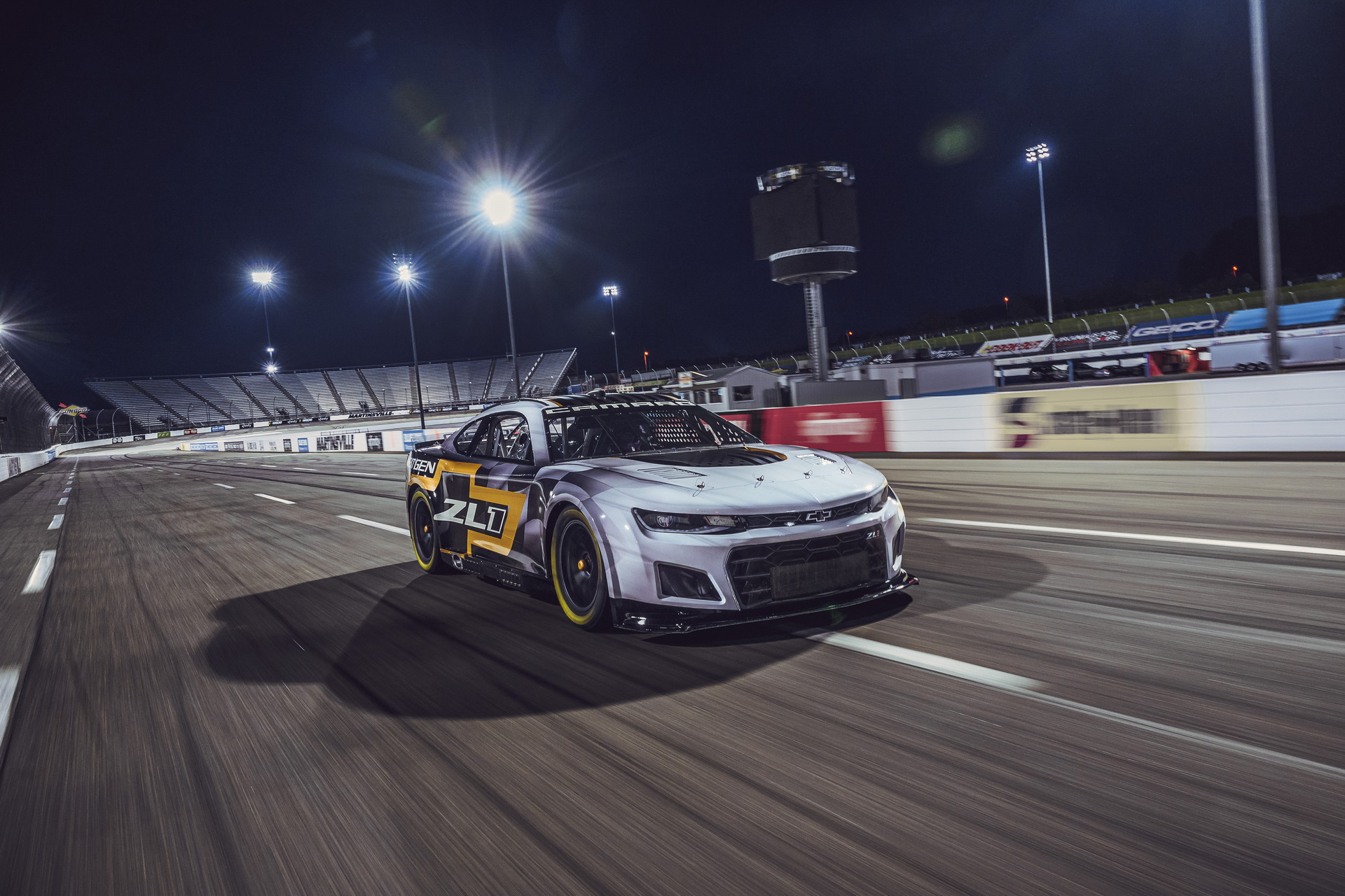 Chevrolet Camaro zl1 NASCAR