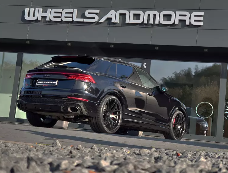 Тюнинг-ателье Wheelsandmore сделало 828-сильный кроссовер Audi RS Q8
