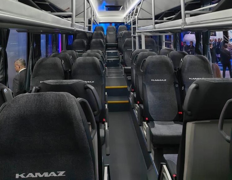 «КамАЗ» представил автобус нового поколения с оригинальным дизайном на форуме в Петербурге
