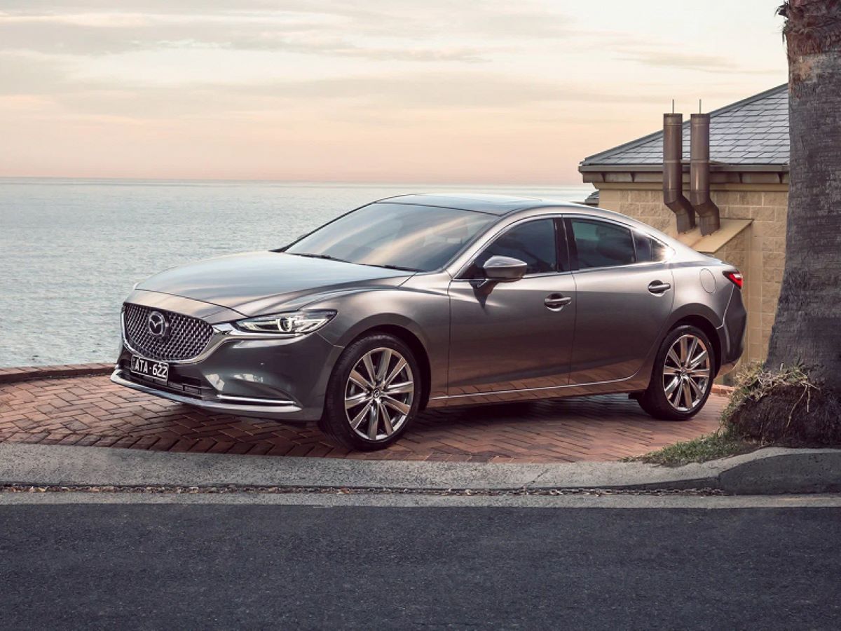 Стоимость самой востребованной модели Mazda, привезенной параллельно, увеличилась к концу мая
