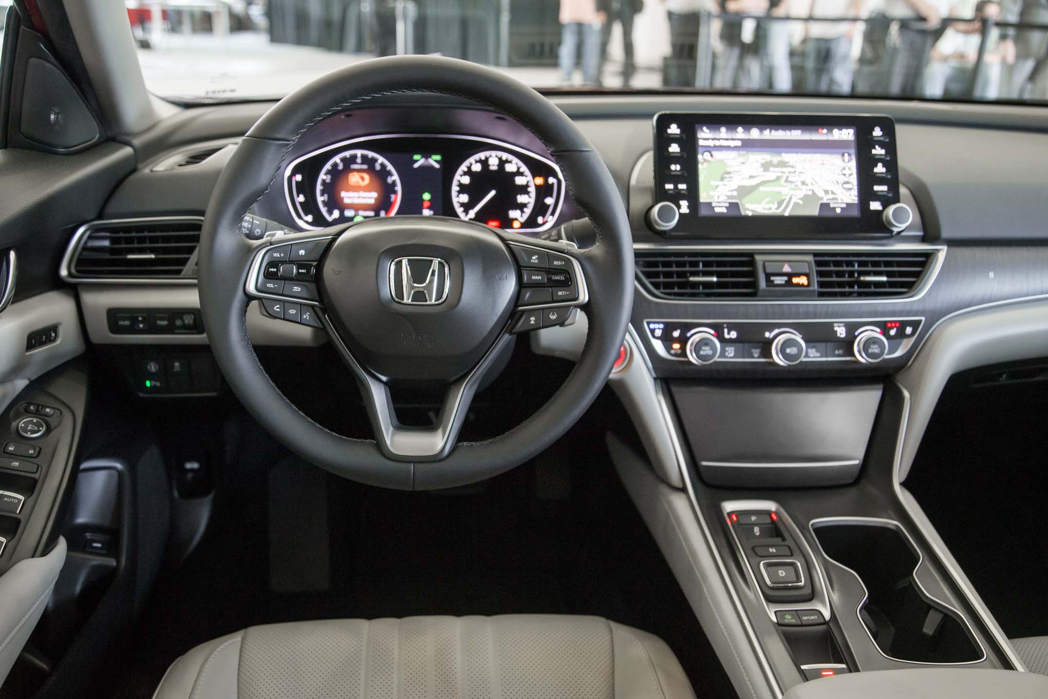 У дилеров в РФ нашлись новые седаны Honda Accord по цене от 6,2 млн рублей