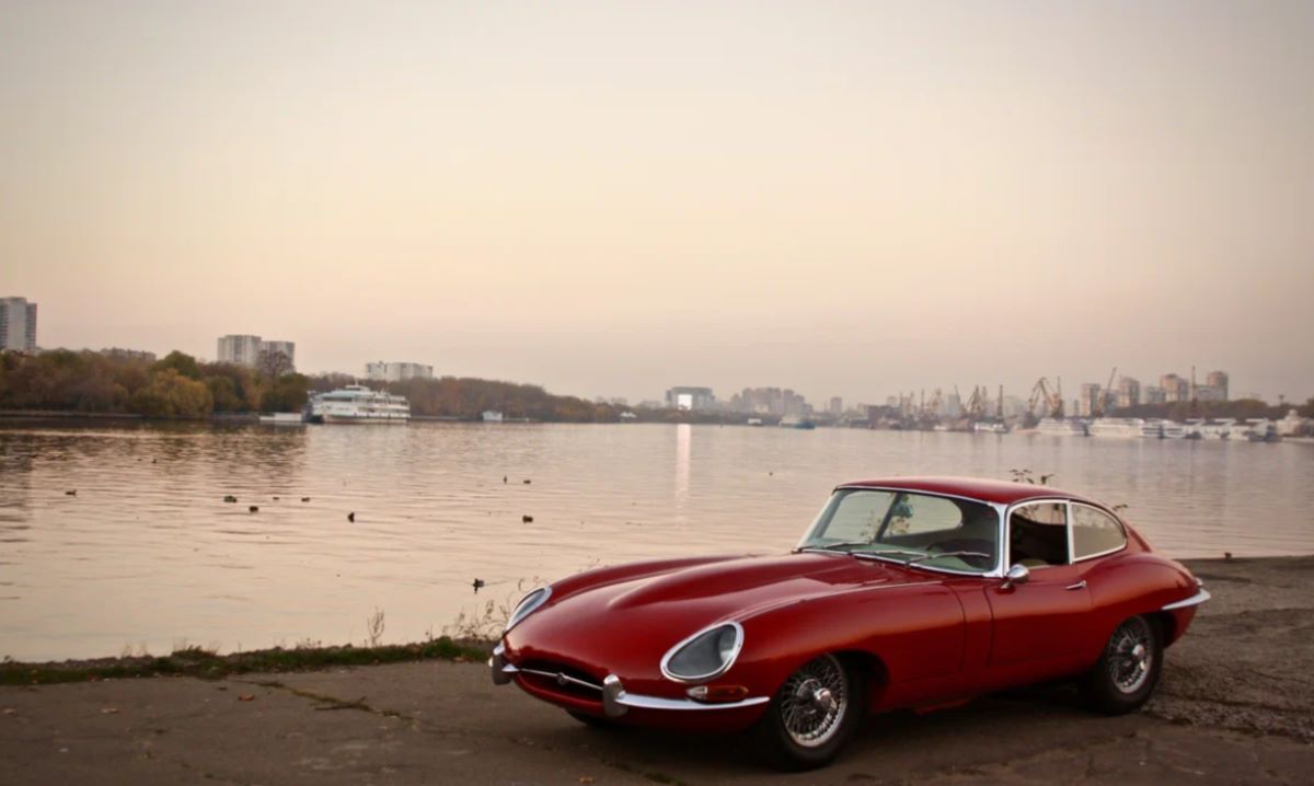 «Самый красивый автомобиль в мире» появился на продажу в России.