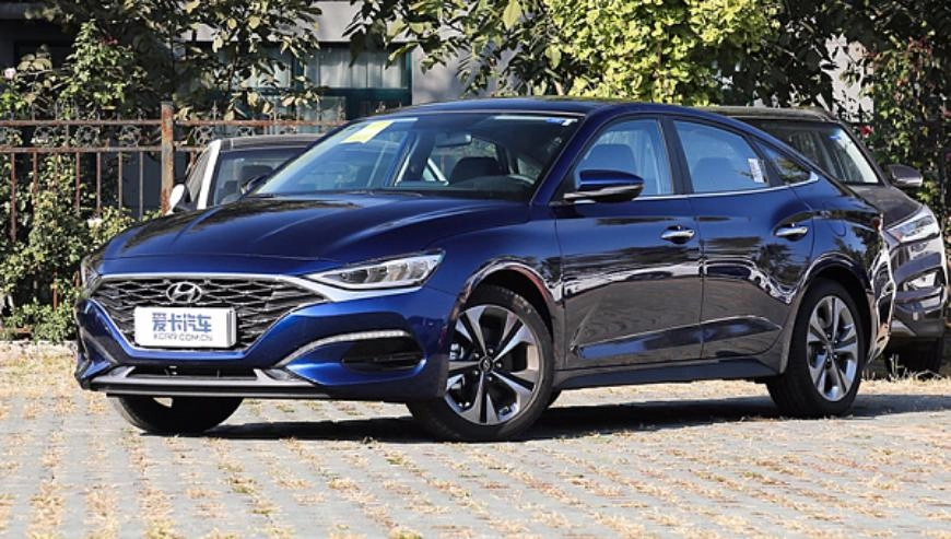 В Китае начали продавать молодежный седан Hyundai Lafesta 