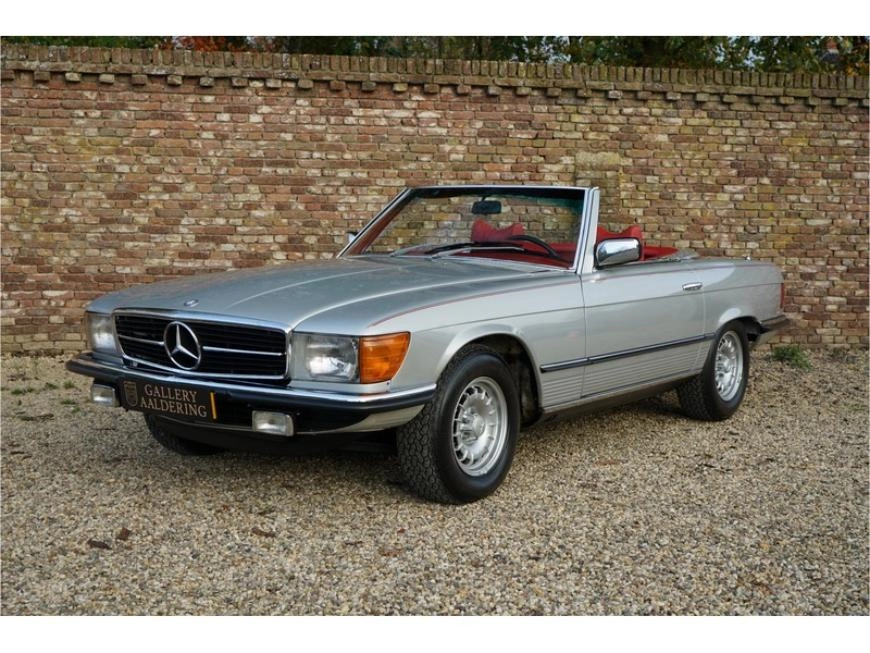 Продают 41-летний Mercedes-Benz 450SL, который выглядит как новый 