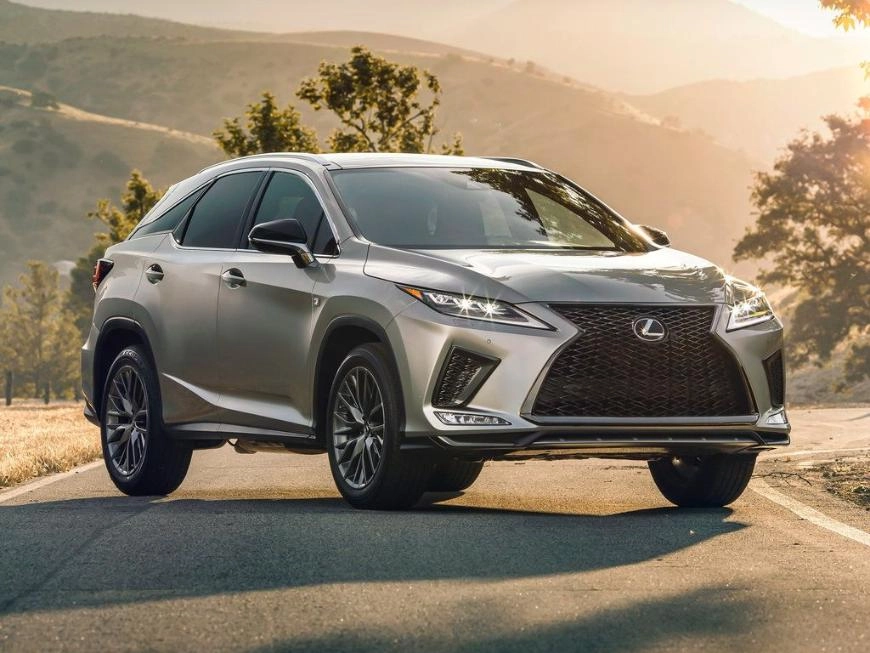 Lexus поднял российские цены на купе и кроссовер Lexus поднял российские цены на купе и кроссовер