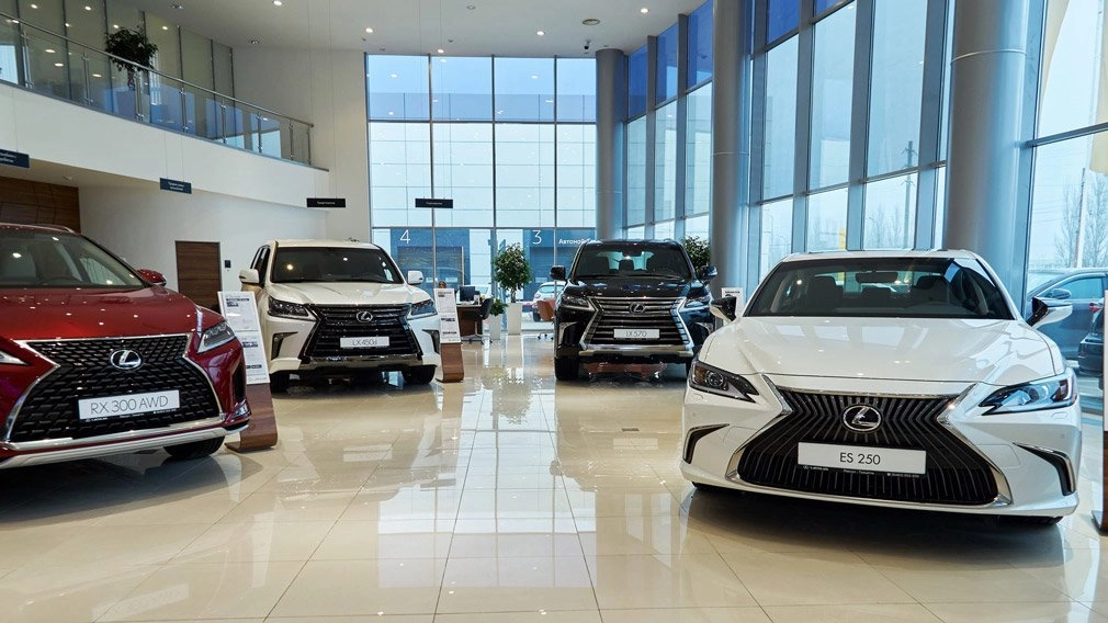 Почти вся линейка иномарок Lexus подорожала в автосалонах РФ в июне 2021 года
