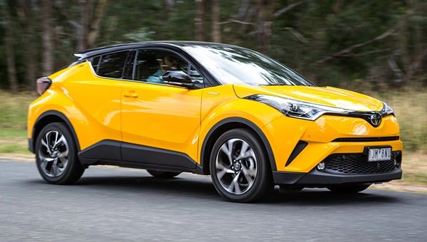 Компактный кроссовер Toyota C-HR – скоро в России