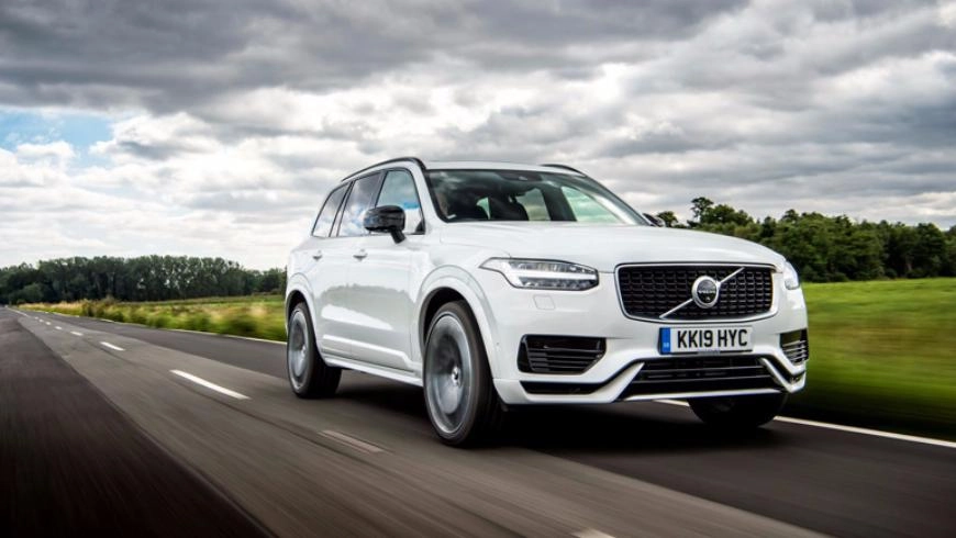 Новый Volvo XC90 готов покорять британский авторынок Новый Volvo XC90 готов покорять британский авторынок