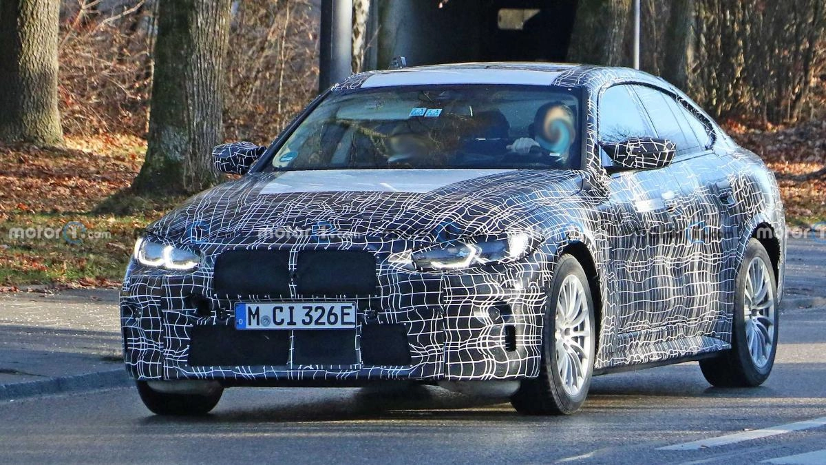 Замечен прототип мощного электромобиля BMW i4 M Замечен прототип мощного электромобиля BMW i4 M