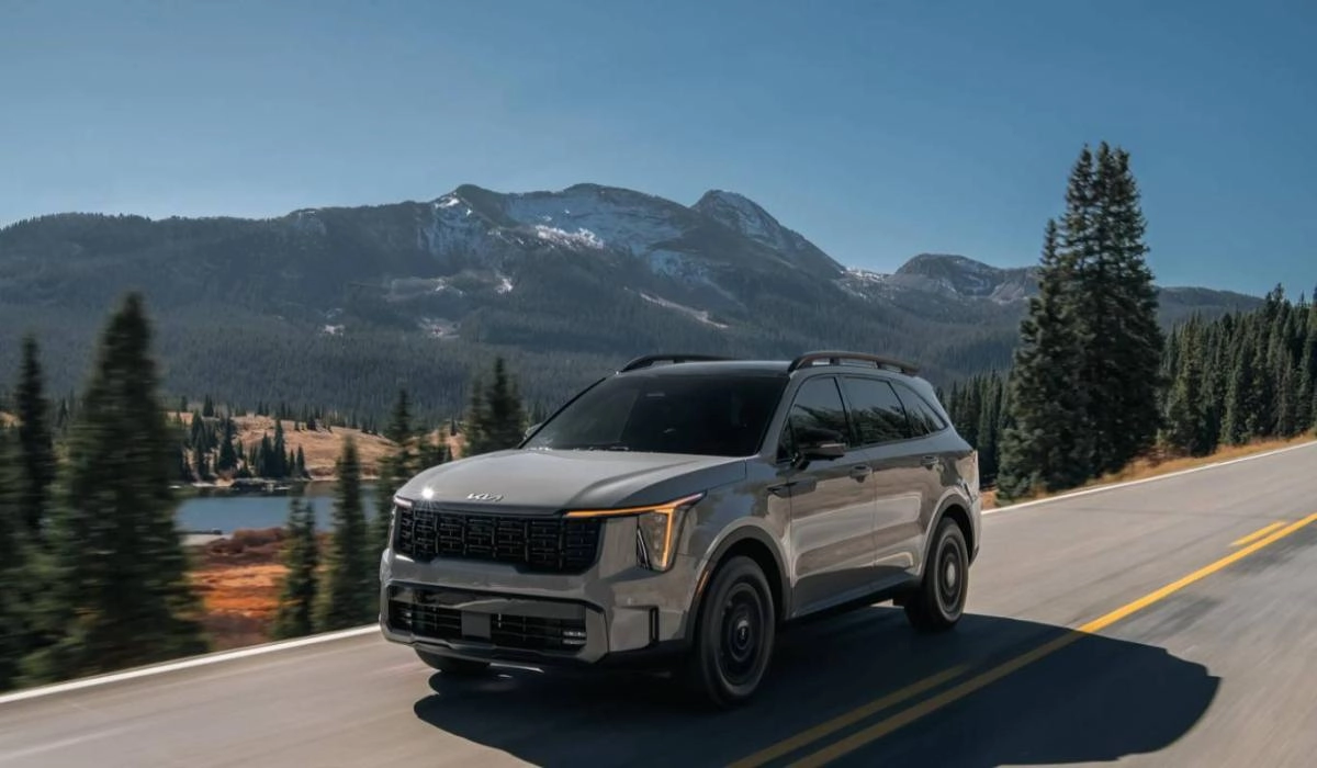 Опубликованы прайс-листы на обновленный Kia Sorento 2025 года Опубликованы прайс-листы на обновленный Kia Sorento 2025 года
