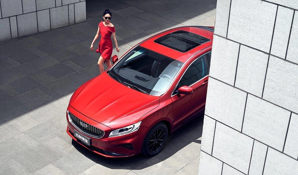 Geely показал рестайлинговый седан Emgrand GT