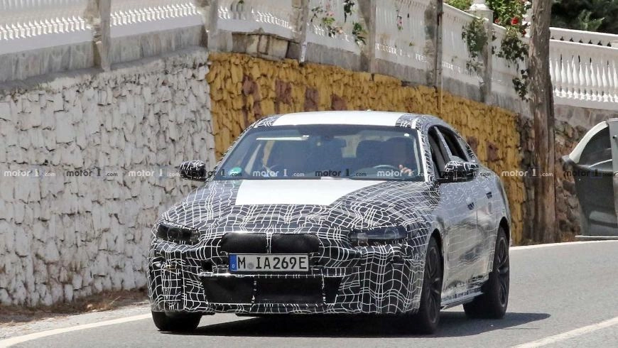 Замечен прототип электрического седана BMW i4 Замечен прототип электрического седана BMW i4