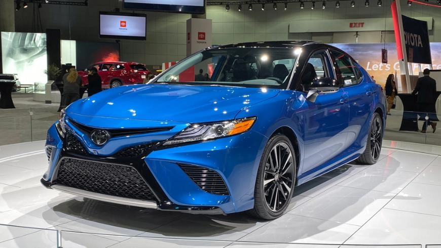 Полноприводная Toyota Camry дебютировала в Лос-Анджелесе 