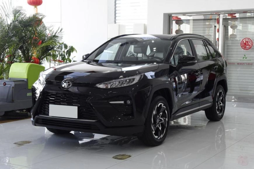 Стали известны цены на новый кроссовер Toyota Wildlander Стали известны цены на новый кроссовер Toyota Wildlander