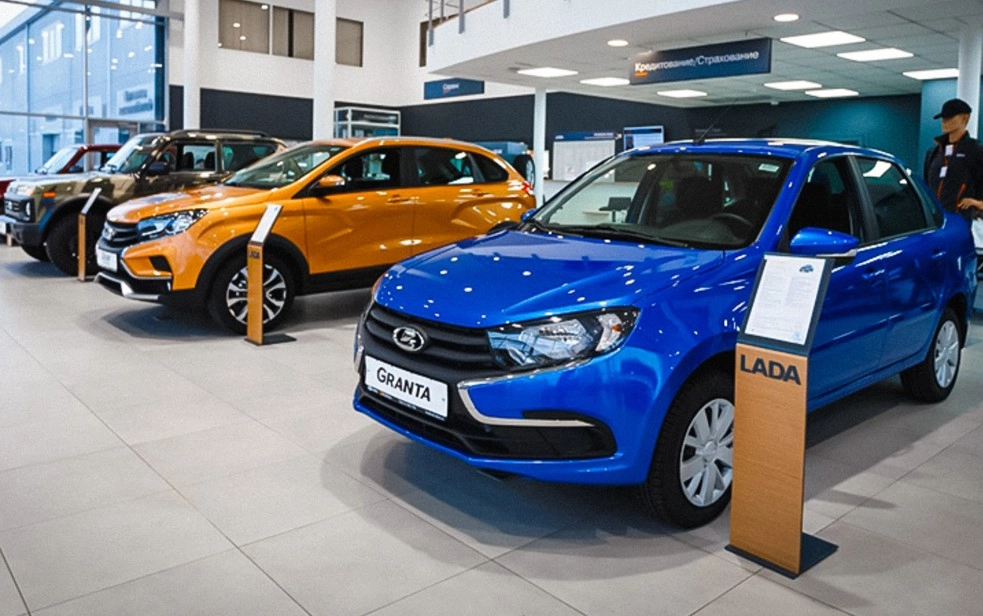 Lada продолжает лидировать на автомобильном рынке Санкт-Петербурга