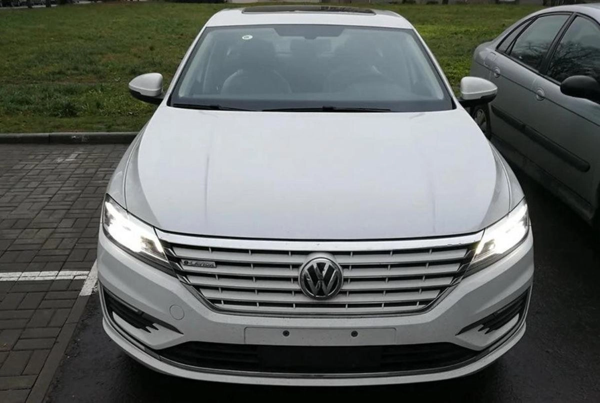 В РФ продают новый электромобиль Volkswagen китайской сборки В РФ продают новый электромобиль Volkswagen китайской сборки