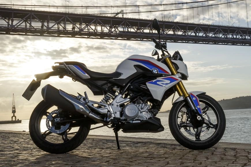 BMW отзывает почти 6 000 мотоциклов