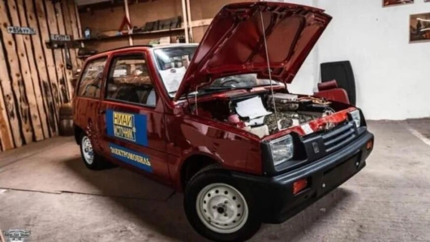 На портале «Авто.ру» выставили на продажу электрическую «Оку» 1995 года за 18 млн рублей