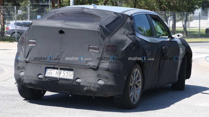 genesis-gv60-new-spy-shots (2).jpg genesis-gv60-new-spy-shots (2).jpg