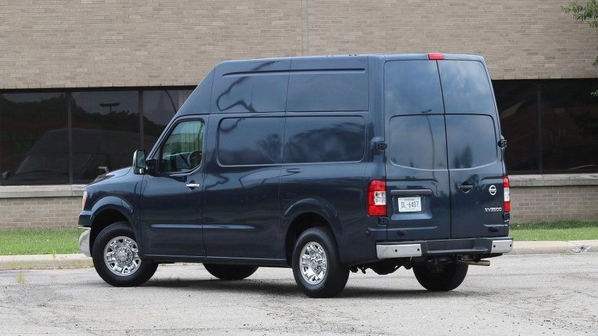 2017-nissan-nv3500-review (1).jpg