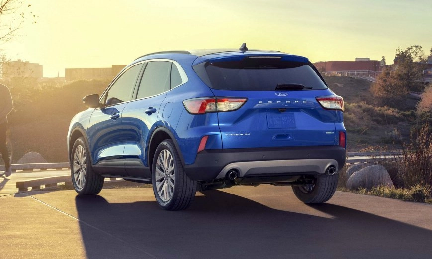 2020-Ford-Escape14.jpg