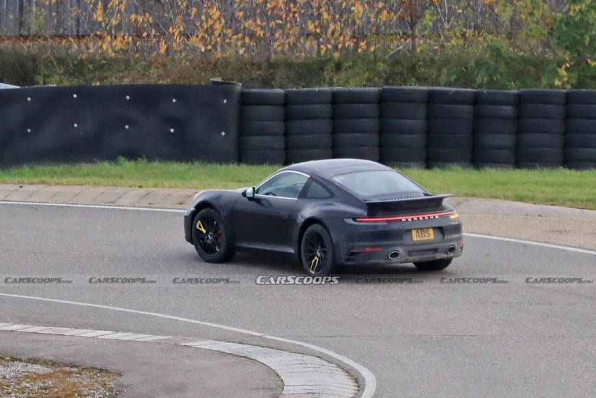 2021-porsche-911-safari-prototype-4.jpg