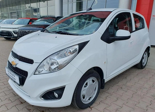 Составлен ТОП-7 самых бюджетных автомобилей с АКПП в России в июле 2023 года