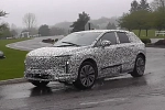 Неизвестный электрический компакт-кросс Cadillac замечен во время испытаний