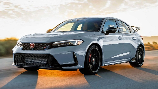 Опубликованы цены на "заряженный" Honda Civic Type R 2023 года