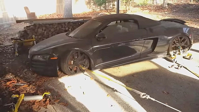 Процесс восстановления позабытого Audi R8 выглядит завораживающе 