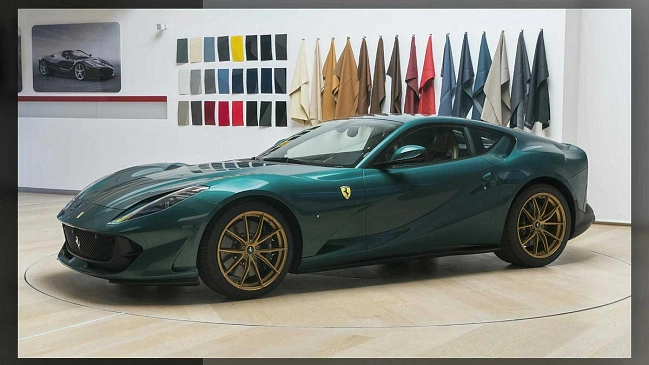 Атмосферный Ferrari 812 Superfast примерил индивидуальный дизайн 
