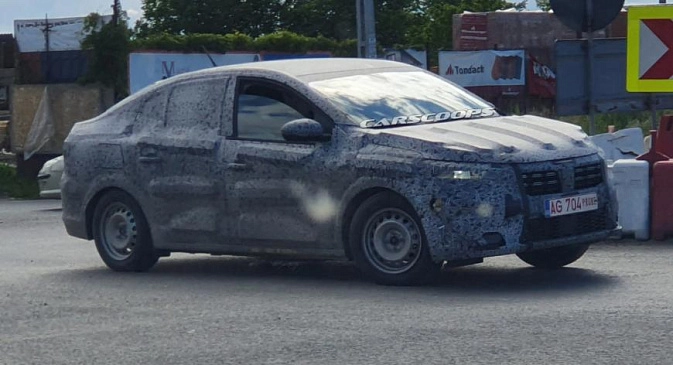 Новый Renault Logan попался фотошпионам на очередных тестах 