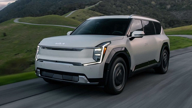 Кроссовер Kia EV9 поступит в продажу в дилерские центры США до конца текущего года