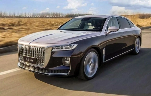 В России начали продавать роскошный лимузин Hongqi H9 Plus за 8,3 млн рублей